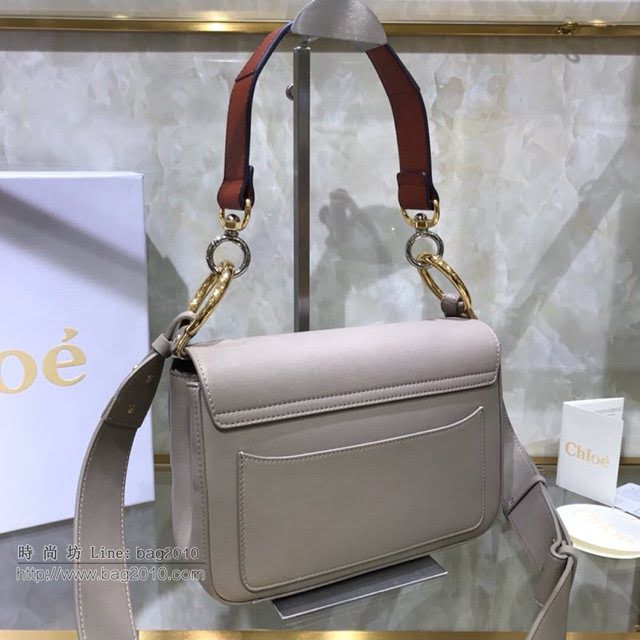 Chloe女包 克洛伊經典C形飾扣寬肩帶包包 Chole手提肩背斜挎包  jjh1377